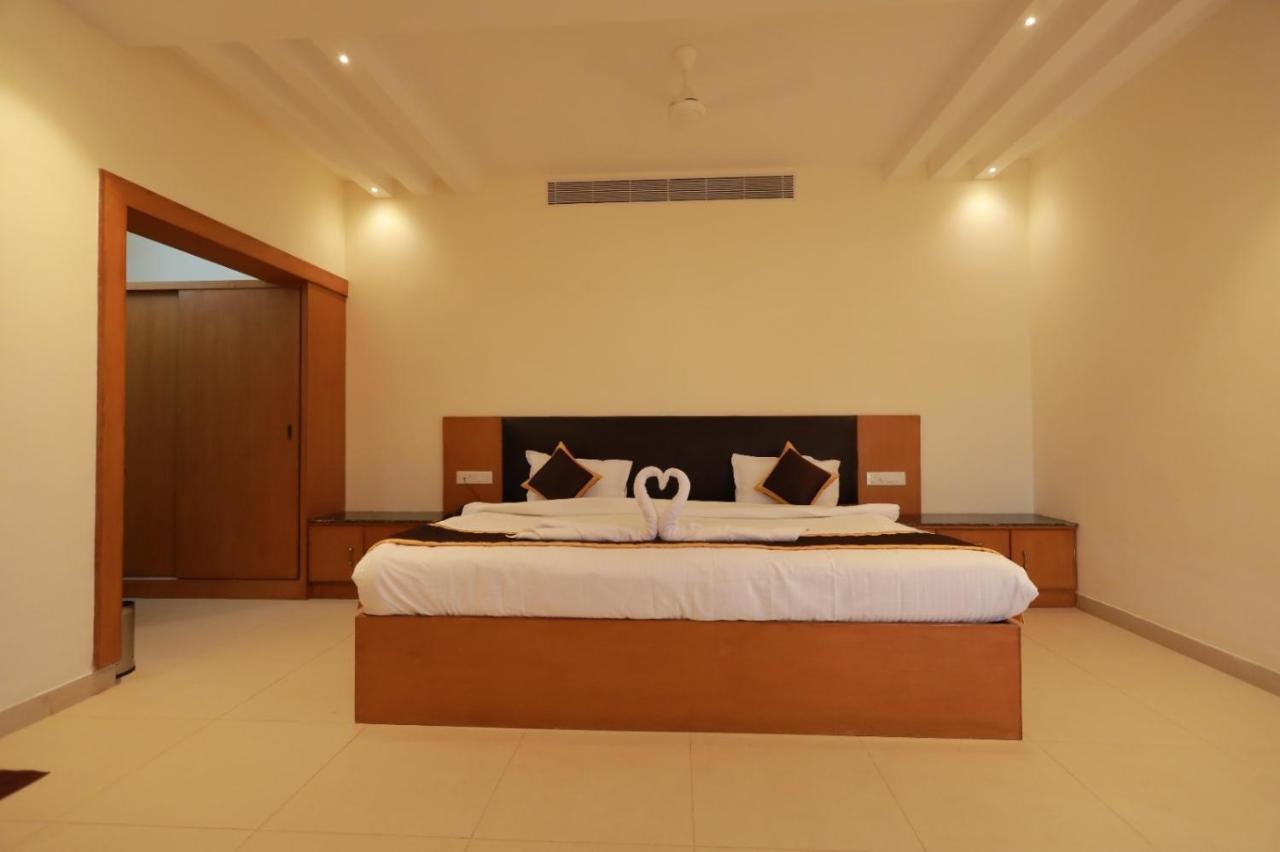 Hotel Ashok Palace Karur  Exterior photo