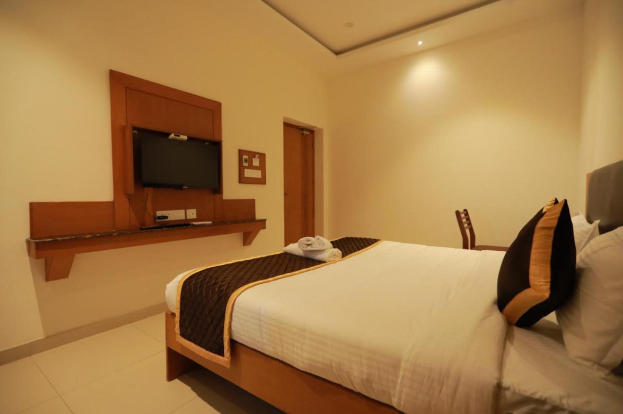 Hotel Ashok Palace Karur  Exterior photo